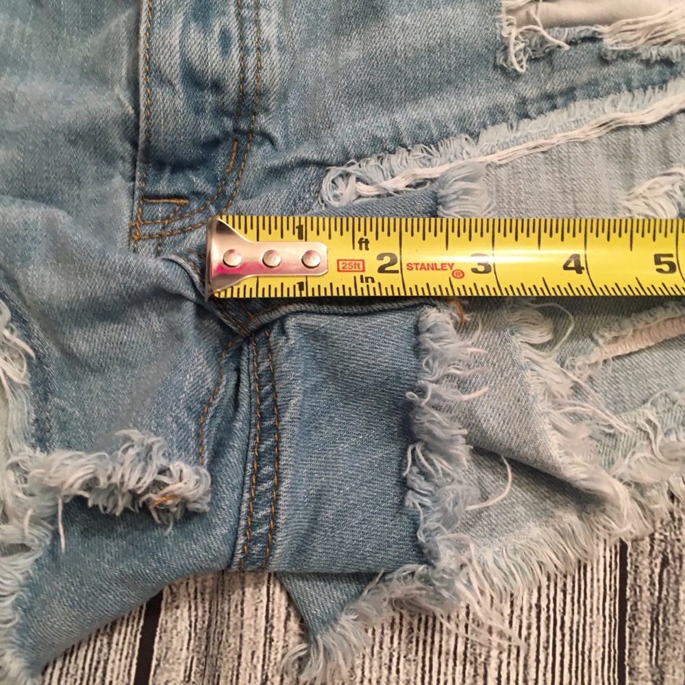 American Eagle Hi Rise Festival Distressed Shorts - Picture 13 of 13